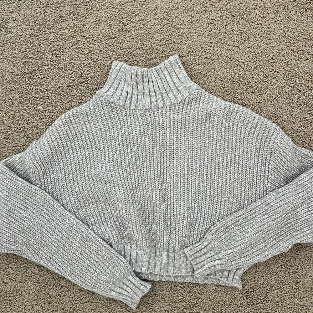 Gray Turtleneck cropped Sweater